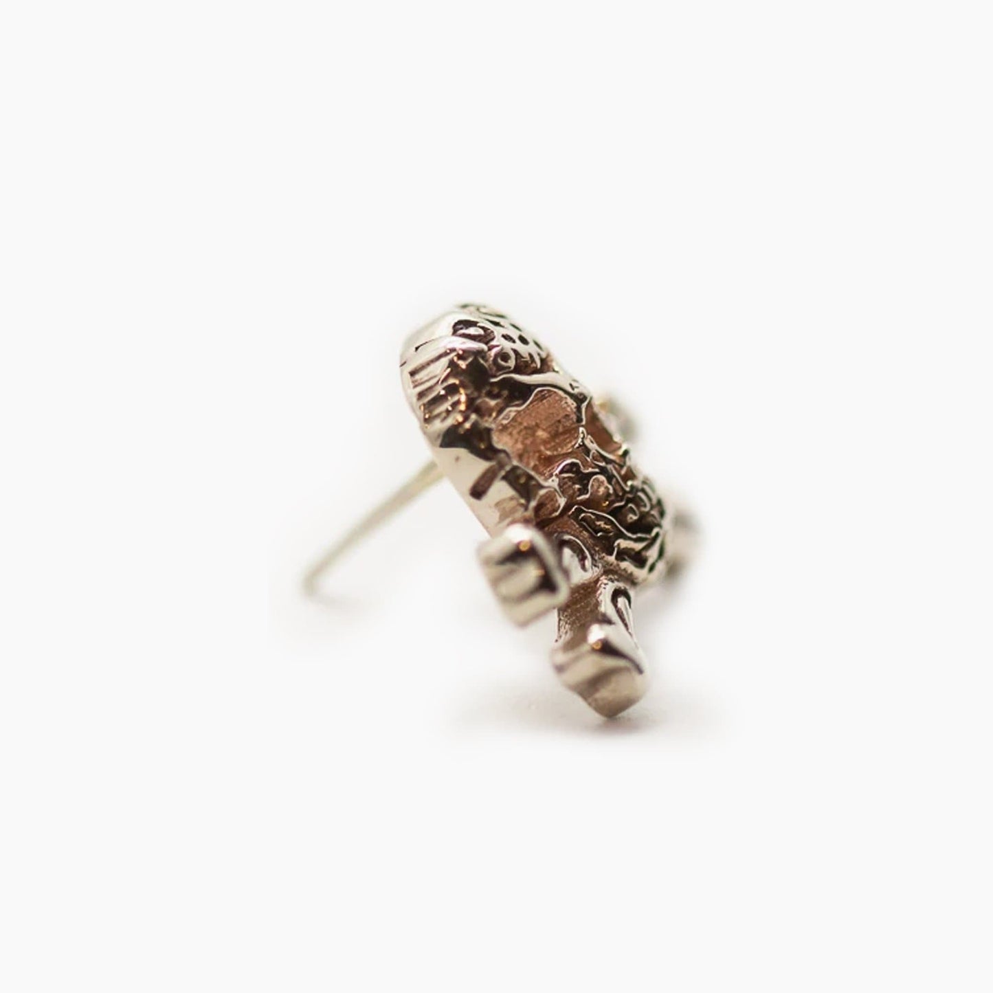 Skull & Crossbones | 14K Threadless Top For Nose, Ears & Lip - Avanti Body Jewelry