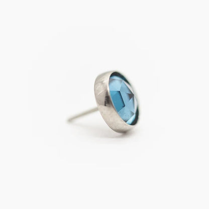 Cabochon Bezel Set Stone | Titanium Threadless Top For Nose, Ears & Lip - Avanti Body Jewelry