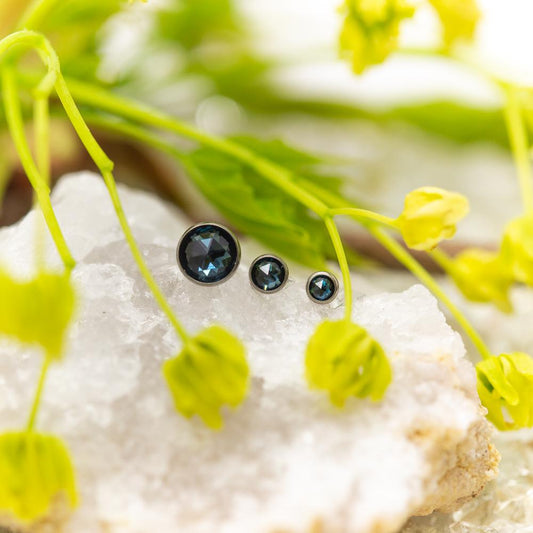 Cabochon Bezel Set Stone | Titanium Threadless Top For Nose, Ears & Lip - Avanti Body Jewelry
