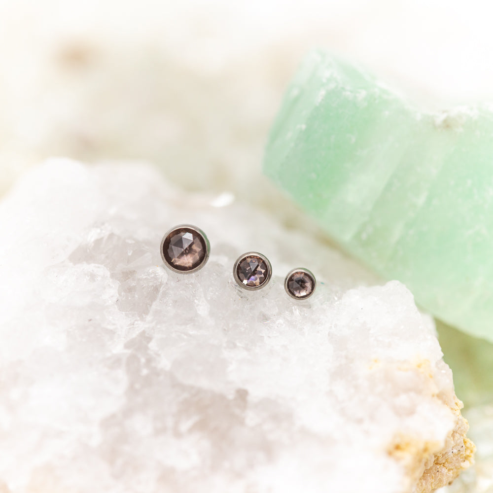 Bezel Set Gem | Titanium Threadless Top For Nose, Ears & Lip - Avanti Body Jewelry