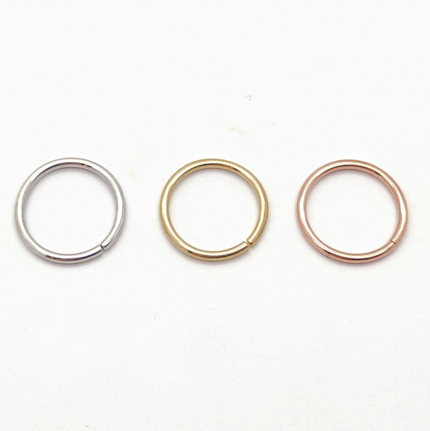14k Gold Seam Ring - Avanti Body Jewelry