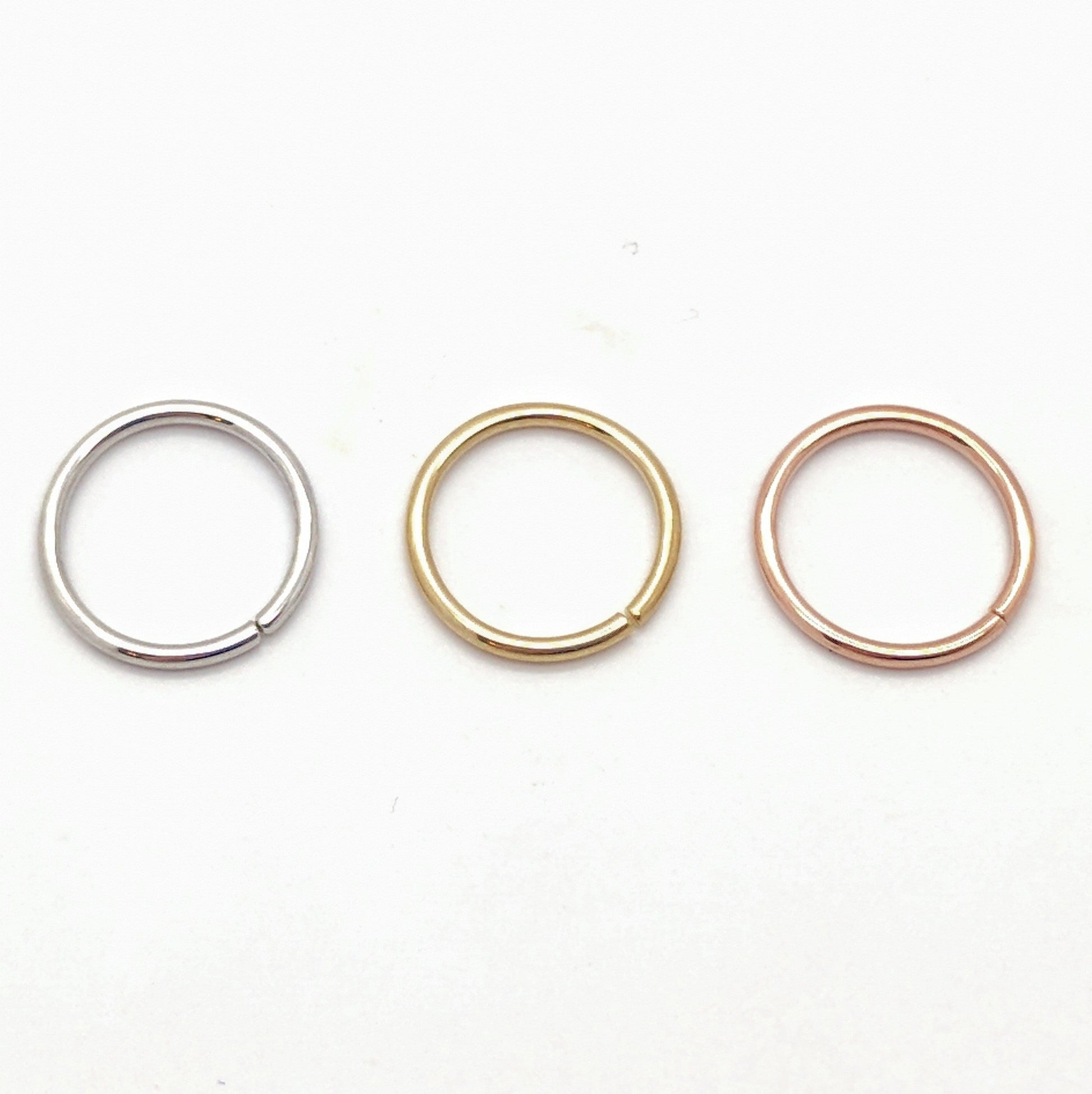 14k Gold Seam Ring - Avanti Body Jewelry
