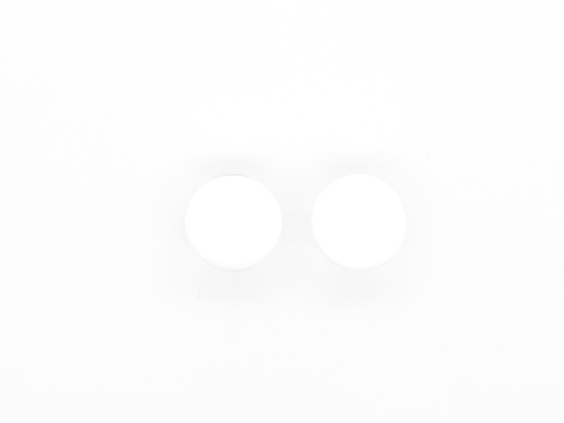 Glass Plugs | Single Flare | White Plug Pair - Avanti Body Jewelry