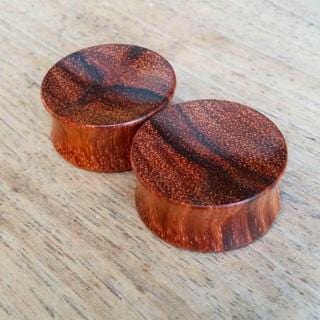 OMW | Single Side Concave Wood Plug Pair - Avanti Body Jewelry